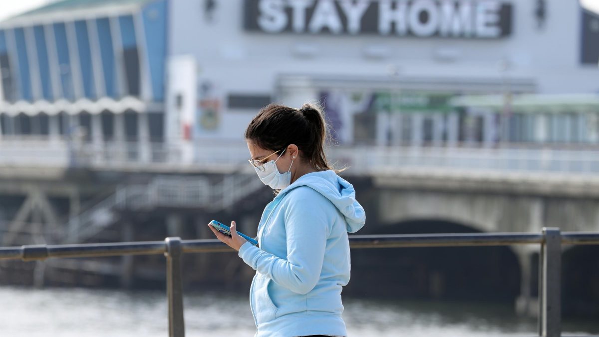 Contact-Tracing Apps